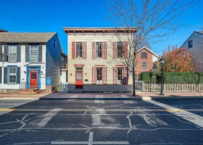 The Getty House A Spacious Home Steps From Gettysburg Square